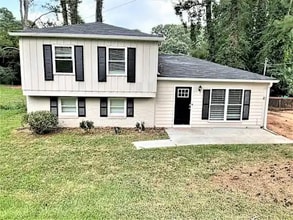 Building Photo - 3144 Flat Shoals Rd
