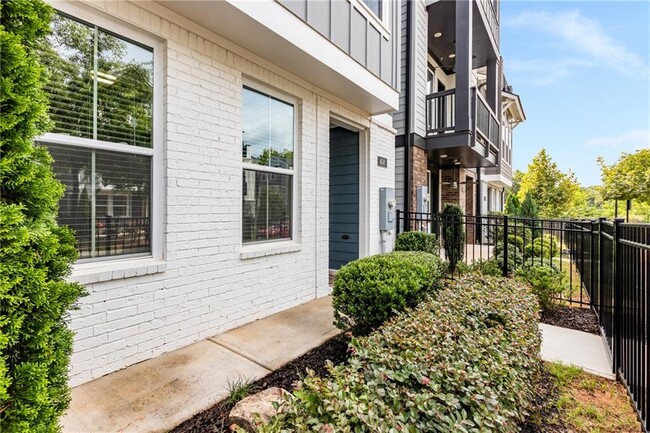 Foto del edificio - 414 Hargrove Ln