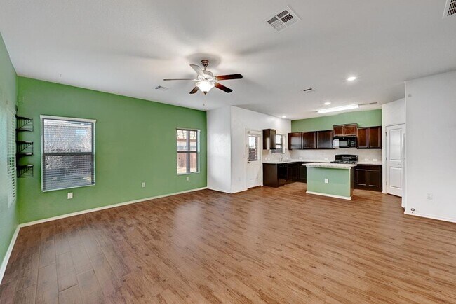 Foto del edificio - 3520 Black Granite Dr