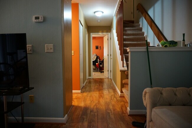 Building Photo - 505 Sunridge Dr