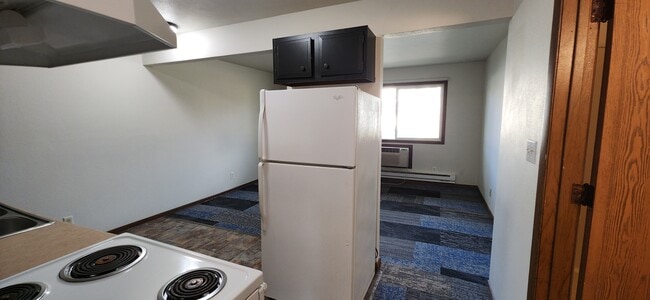 Building Photo - 926 17th St S