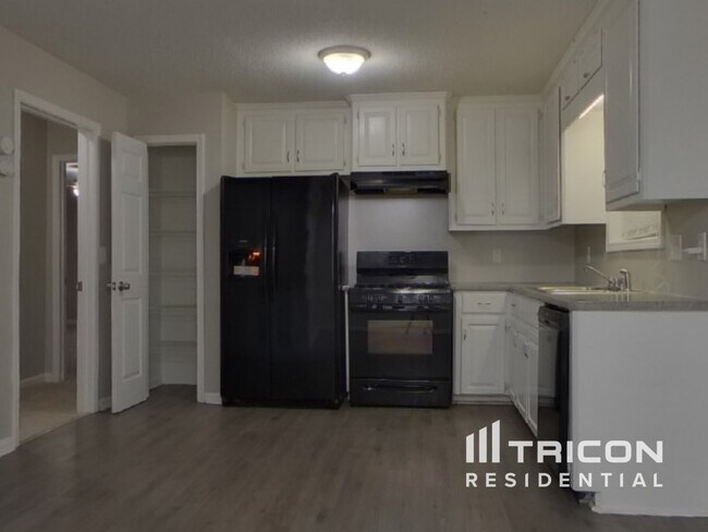 Foto del edificio - 3070 Country Farms Dr