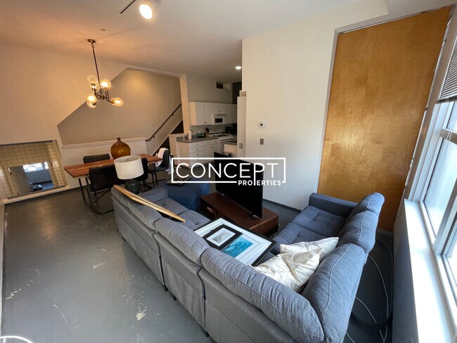 Foto del edificio - 160 E Berkeley St