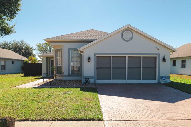 Foto del edificio - 7044 Woodhall Ave