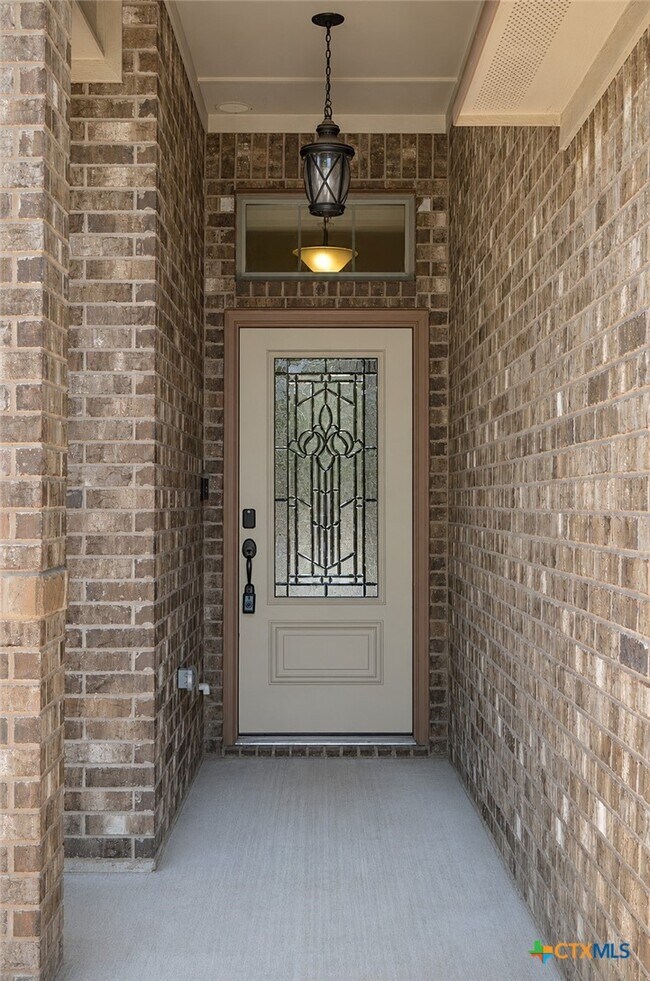 Foto del edificio - 7609 Zircon Dr