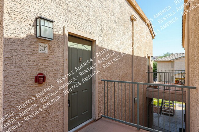 Building Photo - 16013 S Desert Foothills Pkwy