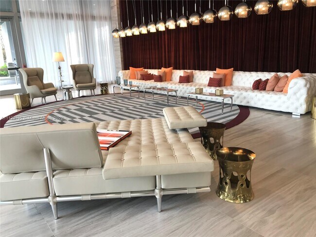 Building Photo - 2000 Metropica Way