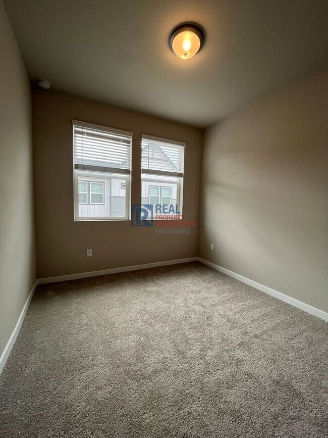 Building Photo - 2721 Spring Creek Cir