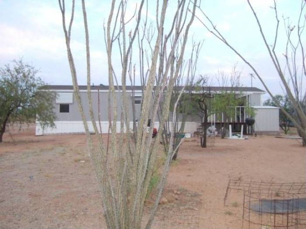 Primary Photo - 15555 S Avenida Haley