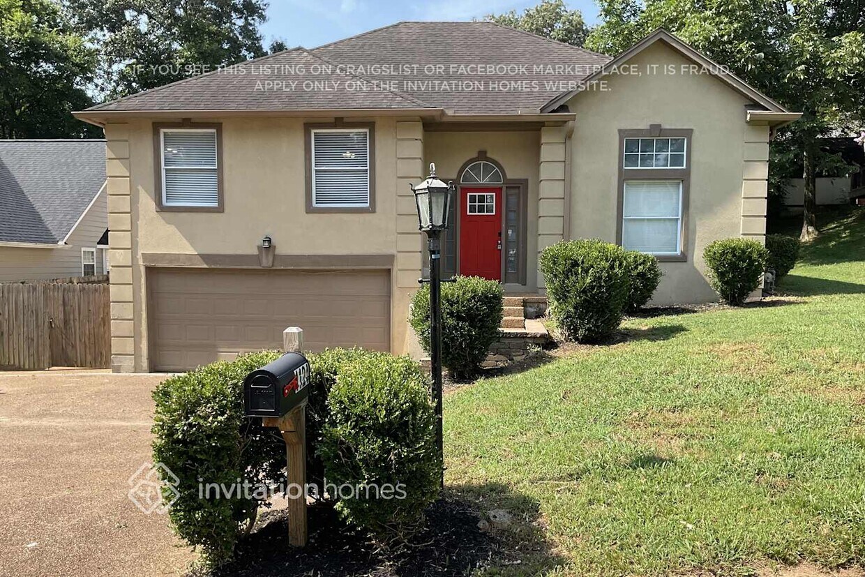 Primary Photo - 1124 White Mountain Ln