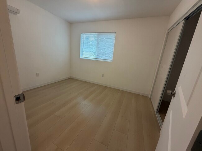 Foto del edificio - 804 W Gladstone St