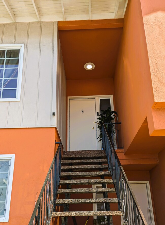 Building Photo - 18 Roemer Way