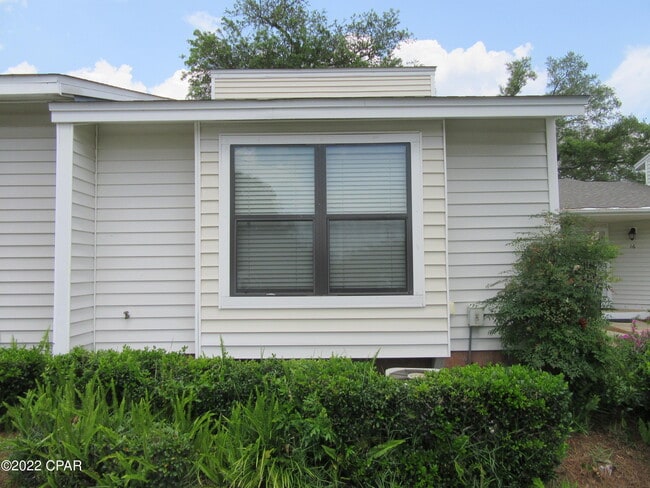 Building Photo - 2026 Baker Ct