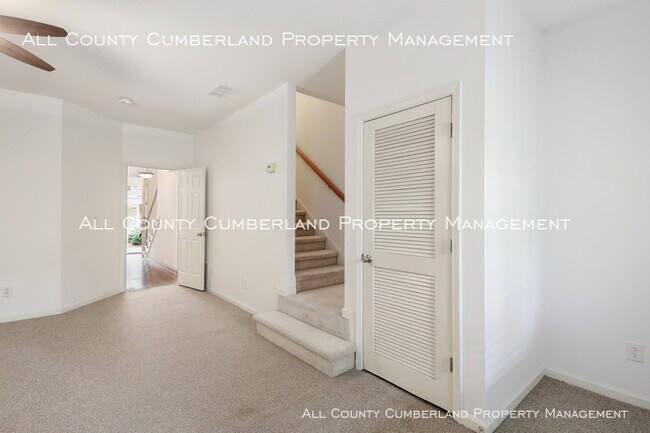 Building Photo - 6237 Shelburne Park Ln