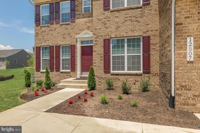 Building Photo - 12507 Barnard Ct