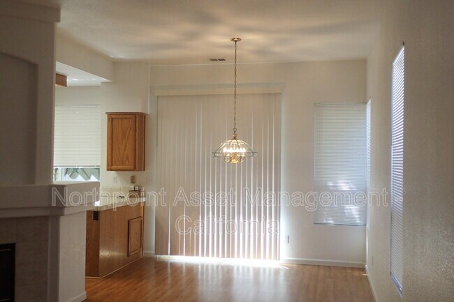 Foto del edificio - 2930 Mallorca Ln