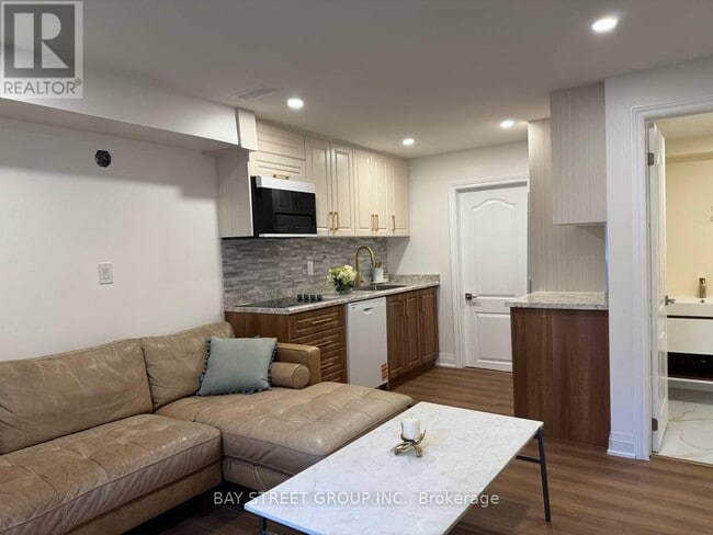 Building Photo - 49 Chiara Dr