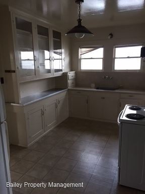 Building Photo - 2 br, 1 bath House - 1214 Bay Street
