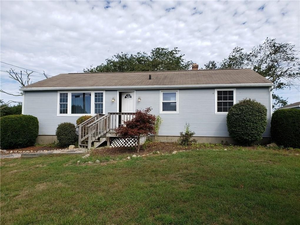 Front of house - 15 Daytona Ave
