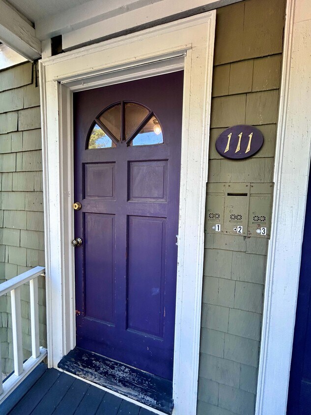 Primary Photo - 111 Williams St