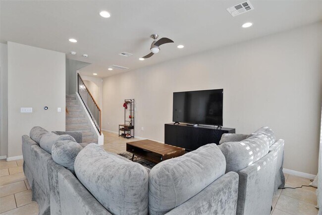 Foto del edificio - 417 Epiphany Ln
