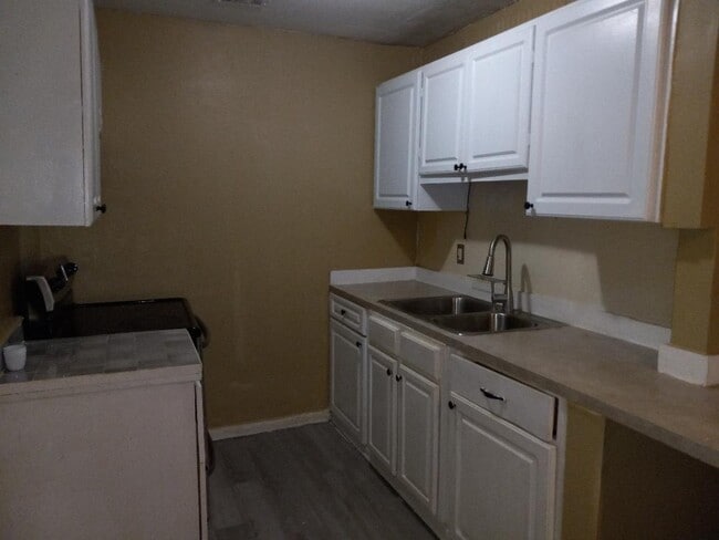 Foto del edificio - 7909 50th Ave N