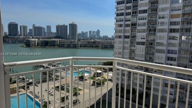 Foto del edificio - 18051 Biscayne Blvd