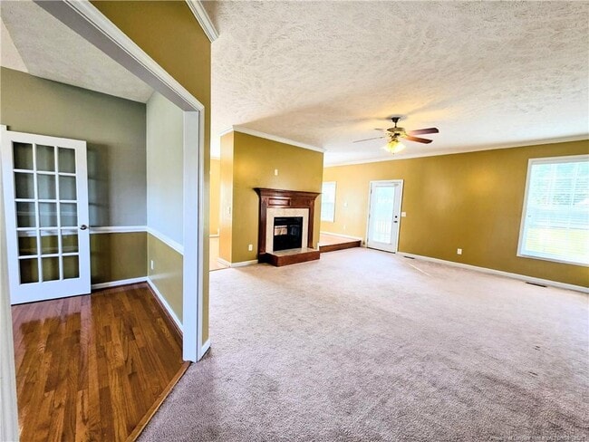 Building Photo - 1612 Middle Creek Cir