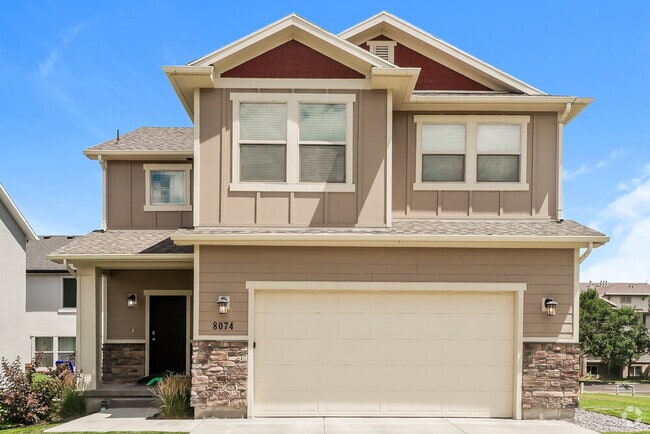 Building Photo - 8074 Quarter Mile Dr