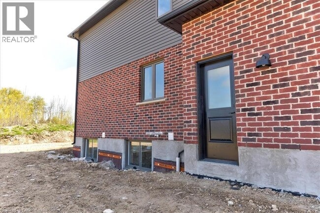 Building Photo - 81 Kenton St