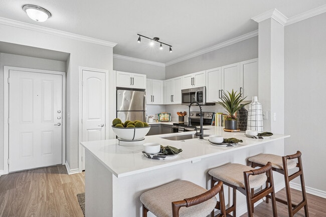 Building Photo - Elan at Bluffview