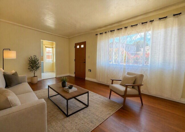 Foto del edificio - 2687 Reynard Way