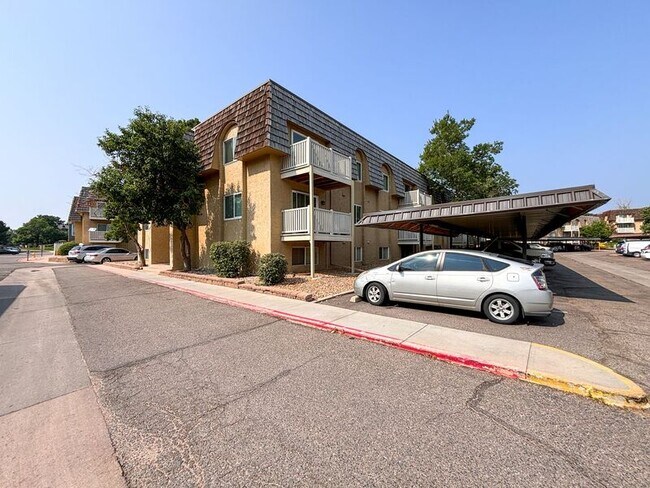 Building Photo - 7665 E Quincy Ave