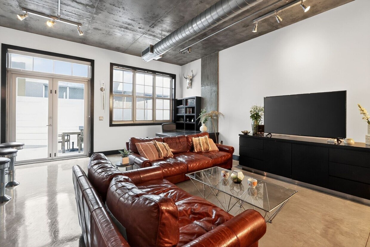 Foto principal - 435 N Andrews Ave