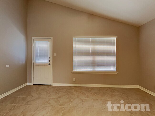 Foto del edificio - 15431 Cooks Petrel