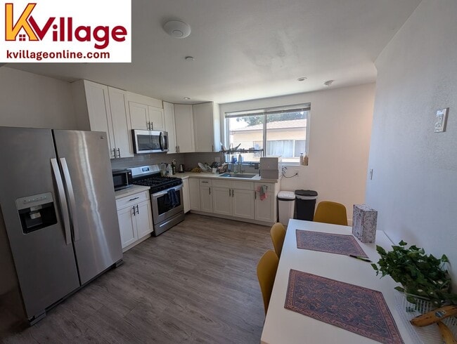 Foto del edificio - Private room with private en-suite bathroo...