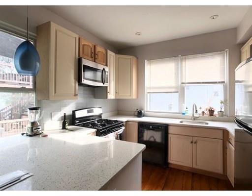 Primary Photo - 44 Mozart St