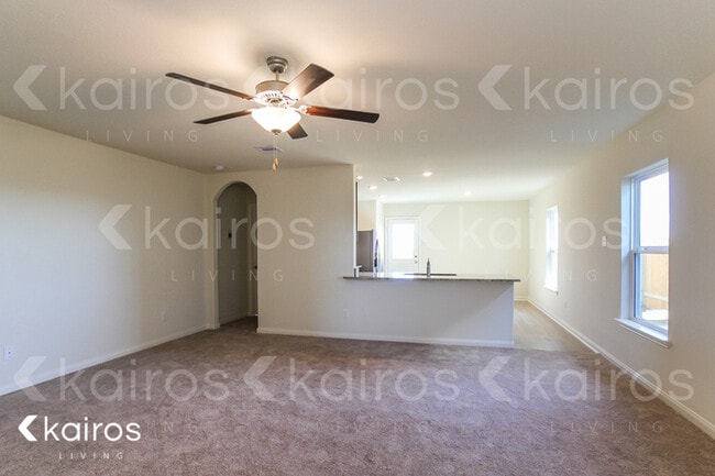 Foto del edificio - 8418 Longshore Slope Rd