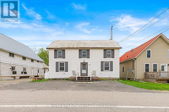 Building Photo - 398 Lyndhurst Rd
