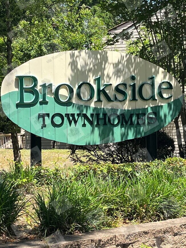 Foto del edificio - 4278 Brookside Dr