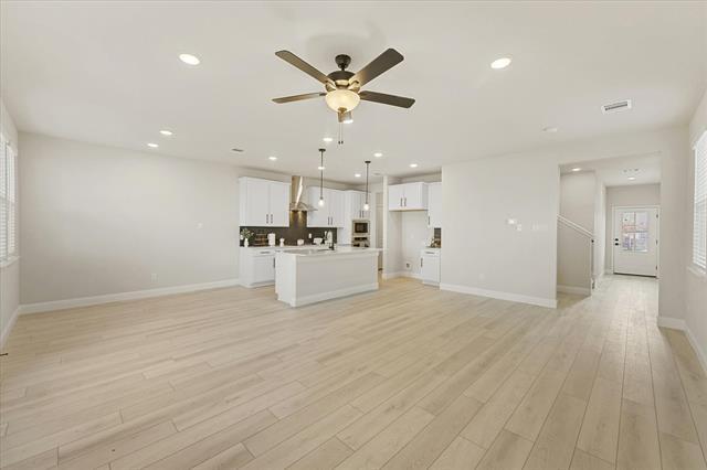 Foto del edificio - 1731 Zachary Ave