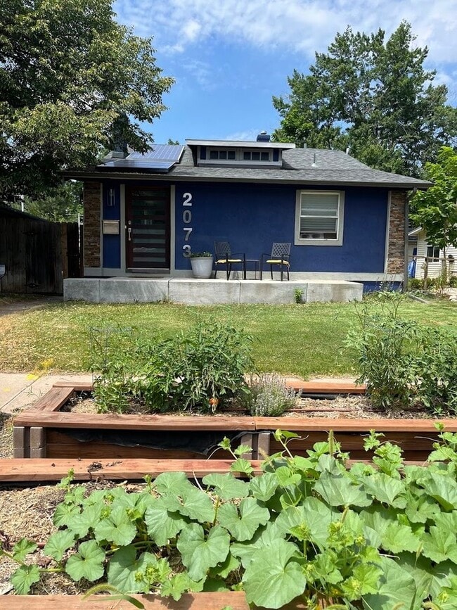 Building Photo - 2073 S Franklin St