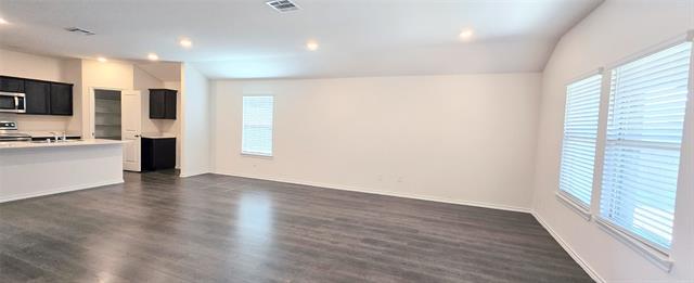 Building Photo - 2121 Basil Ave