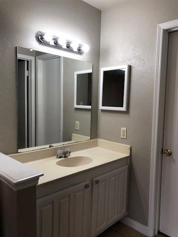 Foto del edificio - 3100 Boxwood Ln