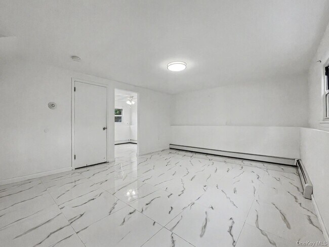 Foto del edificio - 1 Maple Ln