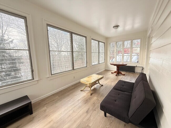 Foto del edificio - 140 Westminster Ave