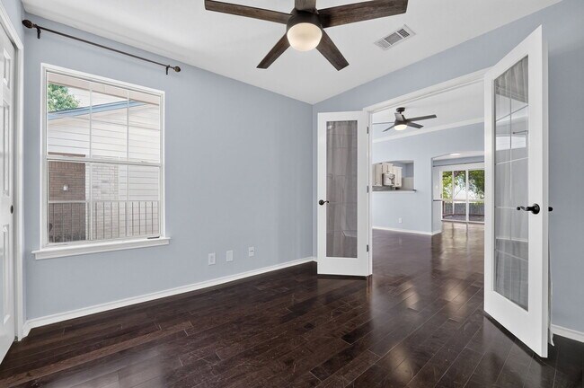 Foto del edificio - 7719 Wexford Glen