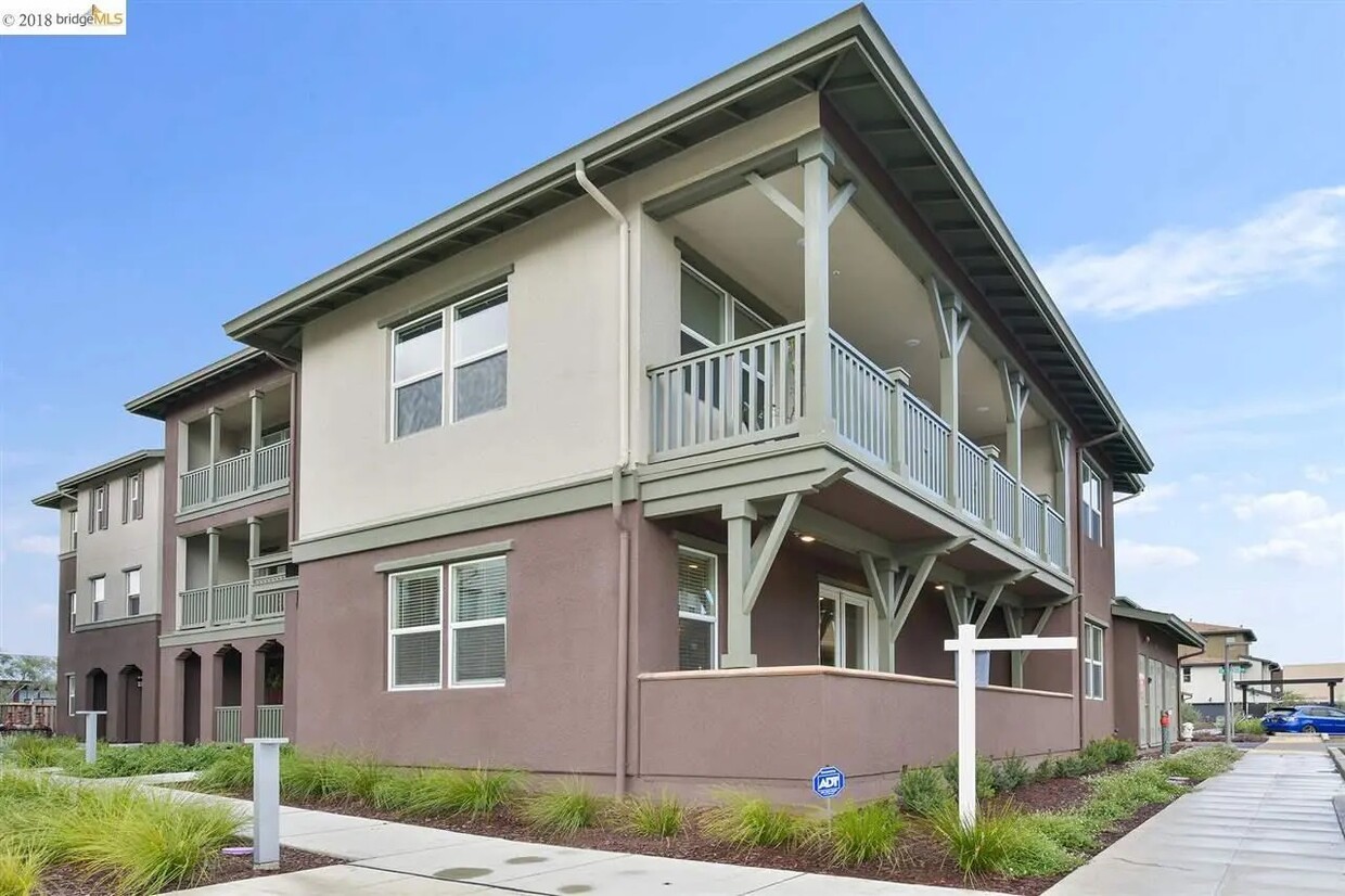 478 Diller St, Alameda, CA 94501 - Townhome Rentals in Alameda CA |  Apartments.com