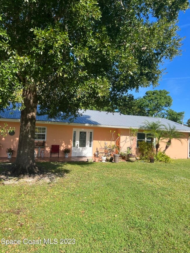 Building Photo - 2526 Sellers Ln