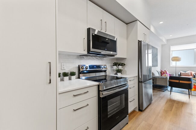 Building Photo - Springbank Hill Estates